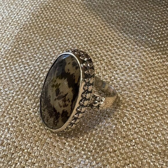 Amy Kahn Russell Feather Design Ring Beneath Faceted Quartz Ring - Picture 5 of 10